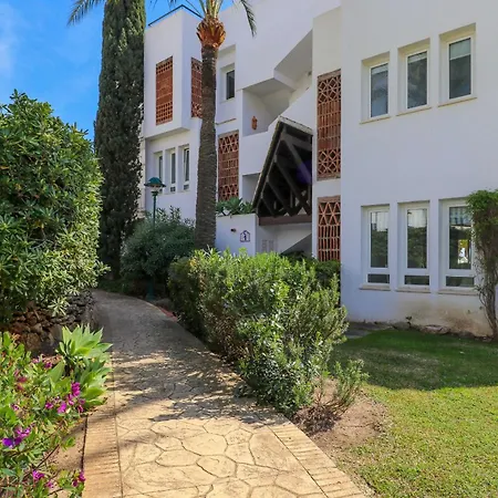 Frontline -los Monteros Palm Apartment