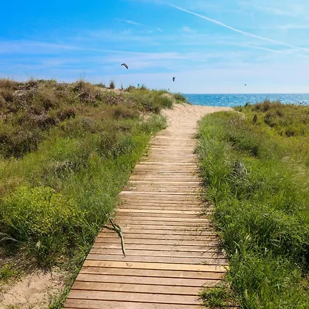 Frontline -los Monteros Palm